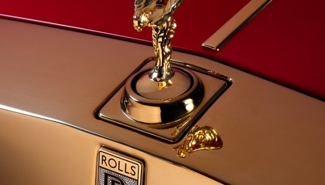 Rolls-Royce Motor Cars представила модели Phantom Gold