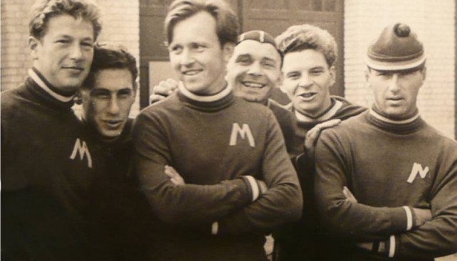 Конструкторы и яхтсмены: С. Байдаков, А. Лившиц, И. Бисенек, крайний справа - В. Дякин. 1964 г.