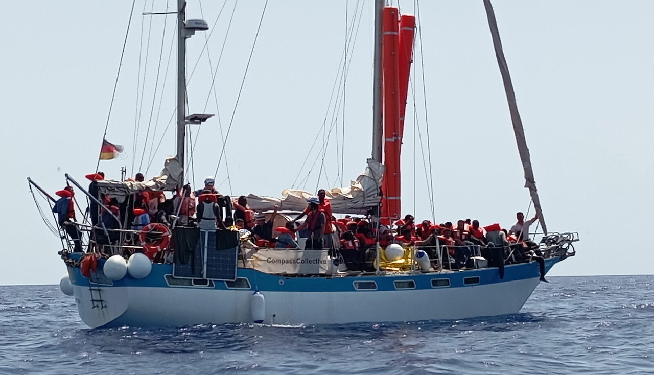 Дело не только в беженцах, но и в законах