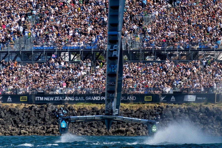 SailGP. Ни дня без строчки