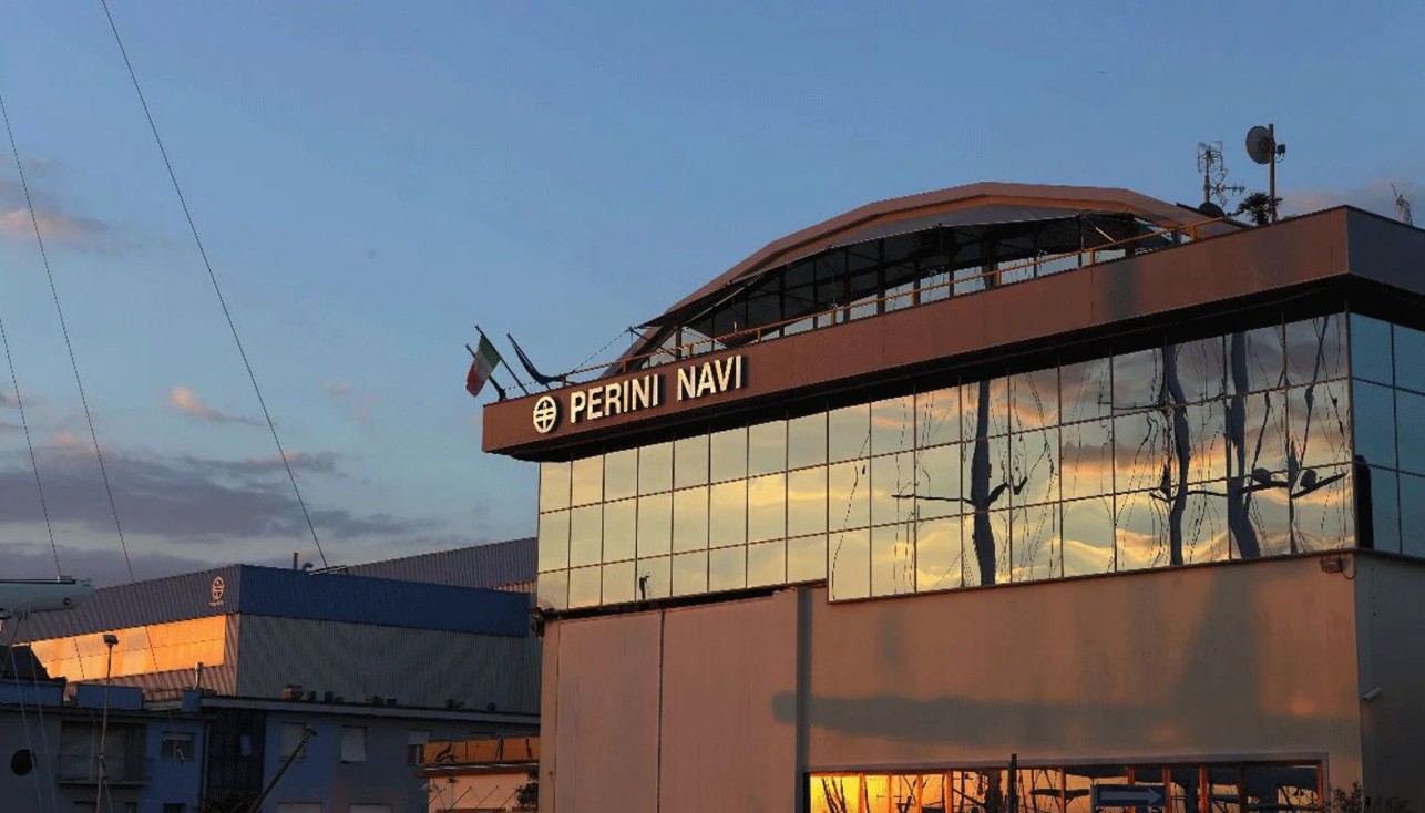 Верфь Perini Navi продана!