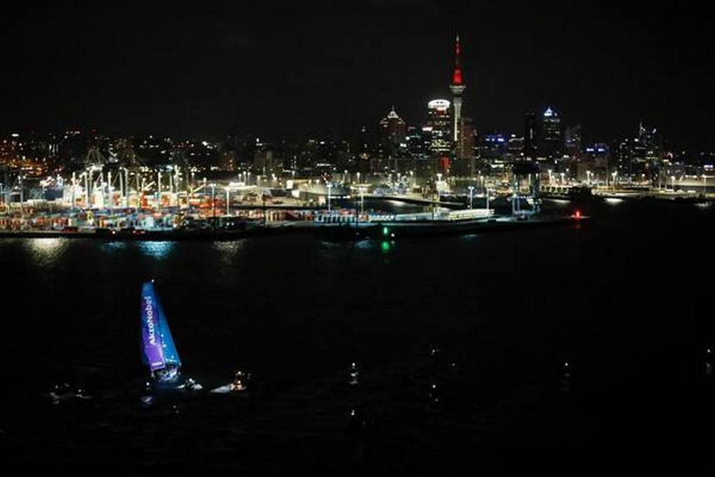 Матч-рейс в Окленде!