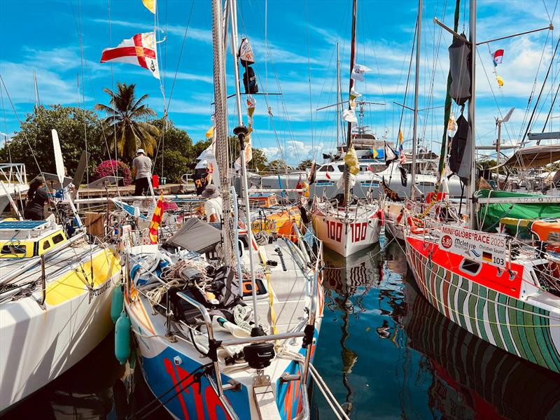 McIntyre Mini Globe Race. Первый этап позади