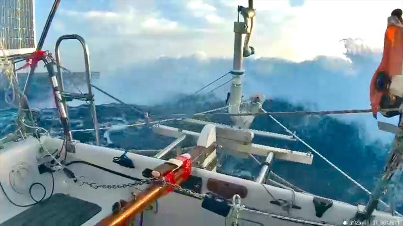 Mini Globe Race 2025. Жажда жизни… и борьба с Агульяс