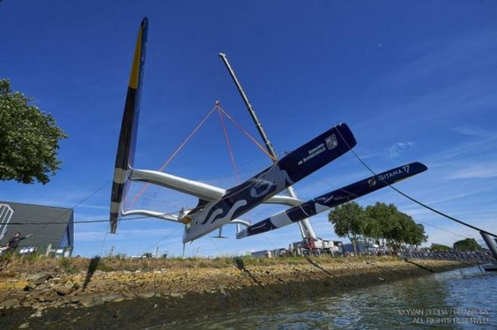 Maxi Edmond de Rothschild спустили на воду