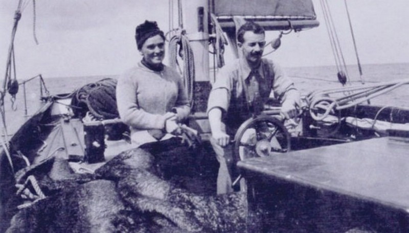 Молли и Эрскин Чайлдерс на своей яхте. 1912 г.