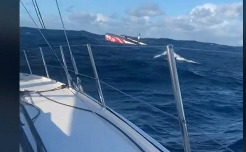 Спасение на Route du Rhum