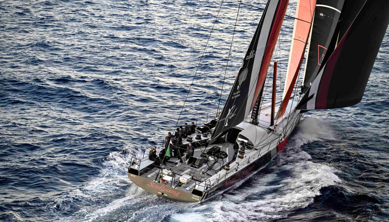 Самая быстрая яхта в Rolex Middle Sea Race 2024
