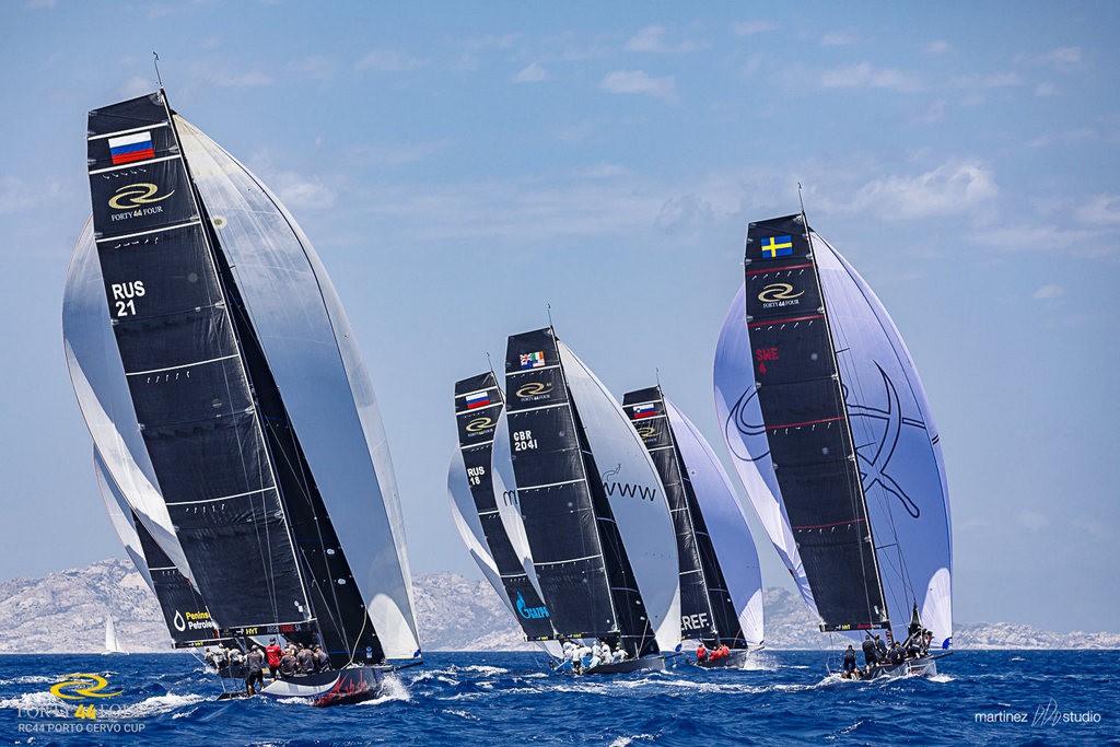 Первая победа в Порто Черво