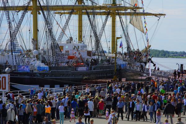 «Крузенштерн» идет домой