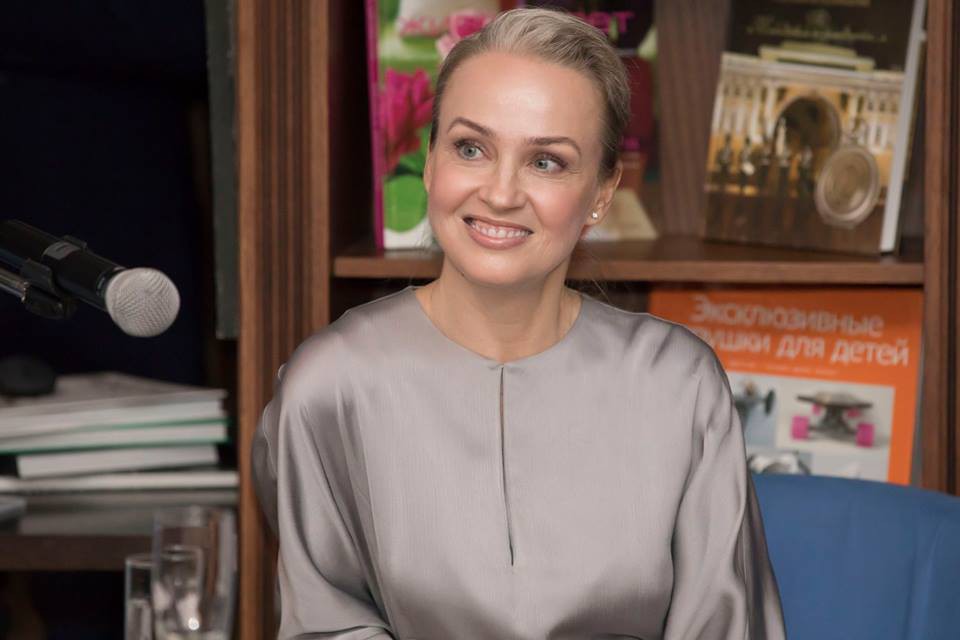 Елена Отекина