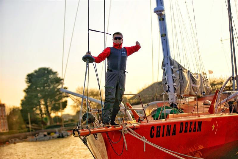 Звезда китайских соцсетей выходит на старт регаты Route du Rhum