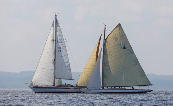 Под парусами в День ВМФ