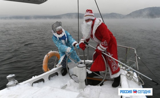 По Енисею. С дедушкой Морозом!