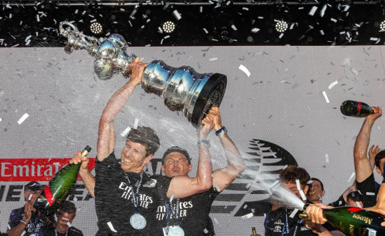 America’s Cup. Питер Берлинг покидает команду Emirates Team New Zealand