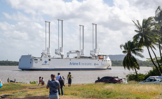 «Медуза» в небе и Canopee