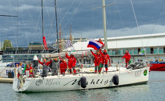 Команда-победитель Rolex Sydney-Hobart приглашает...