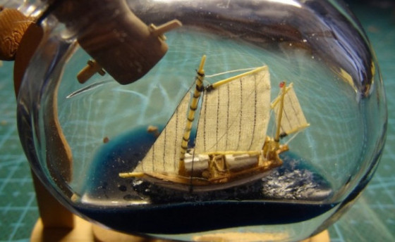 Яхта в бутылке