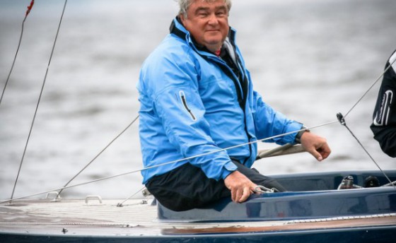 Почему президент подал в отставку?