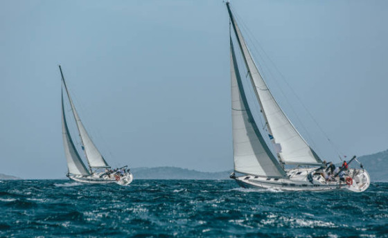 Длина одинаковая, а ход разный