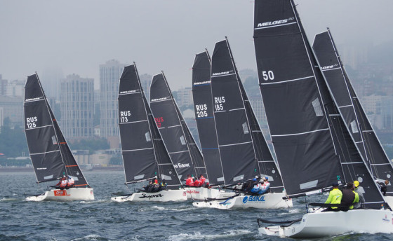 Владивосток. Melges 20. Снова «Супра» впереди