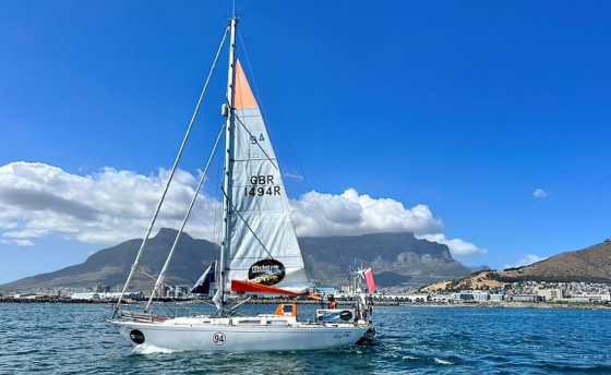 Golden Globe Race: Бескардес сходит с дистанции