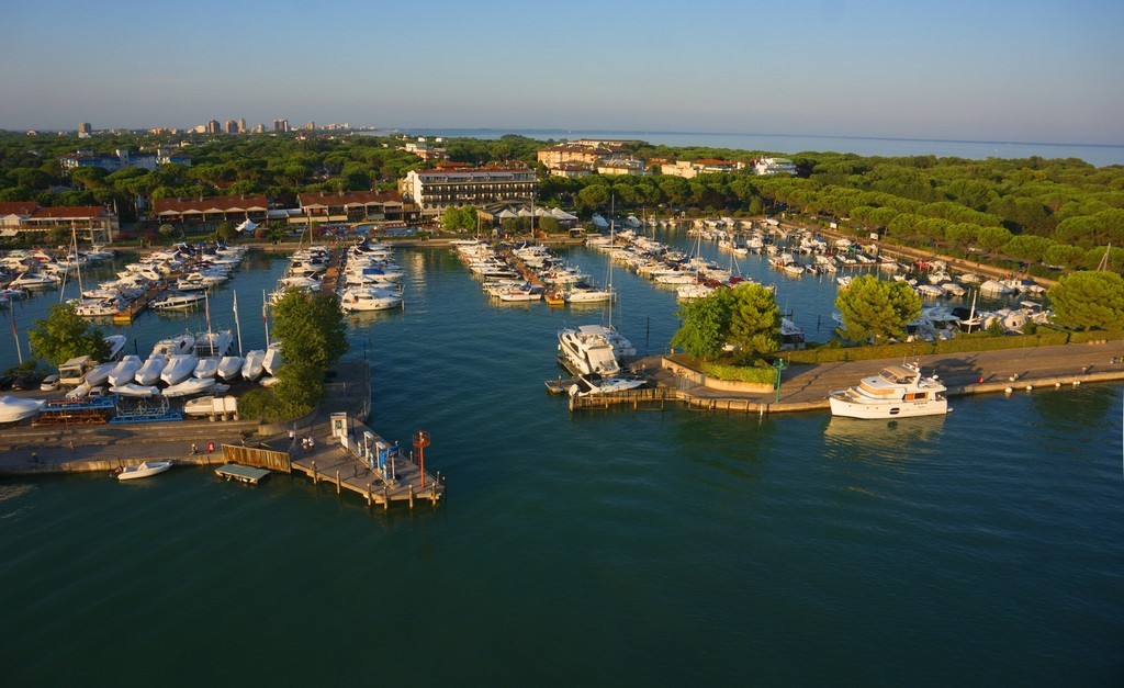 Добро пожаловать в Marina Uno Tourist Port!