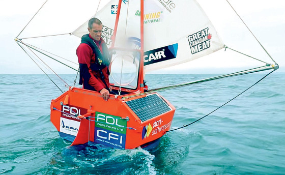 На яхте длиной в 1,4 метра через Атлантику?