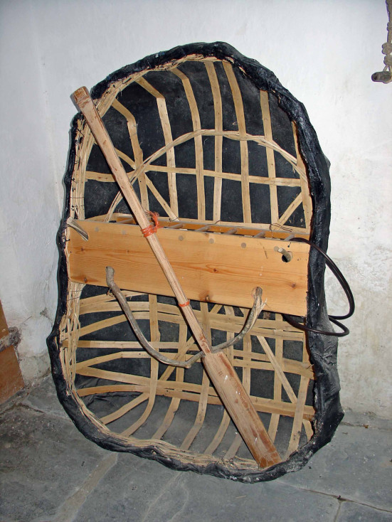 Типичный коракл реки Тави