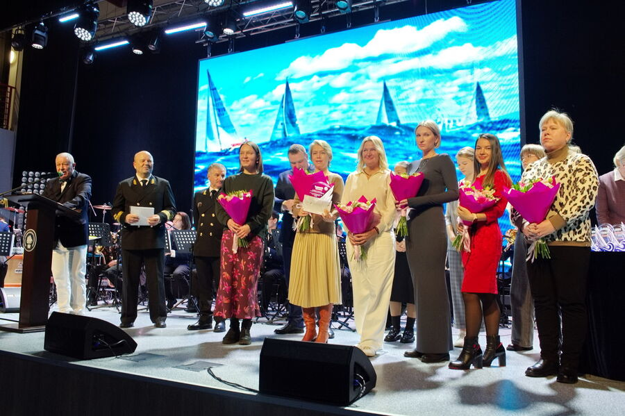Женский экипаж International Women Sailing Team