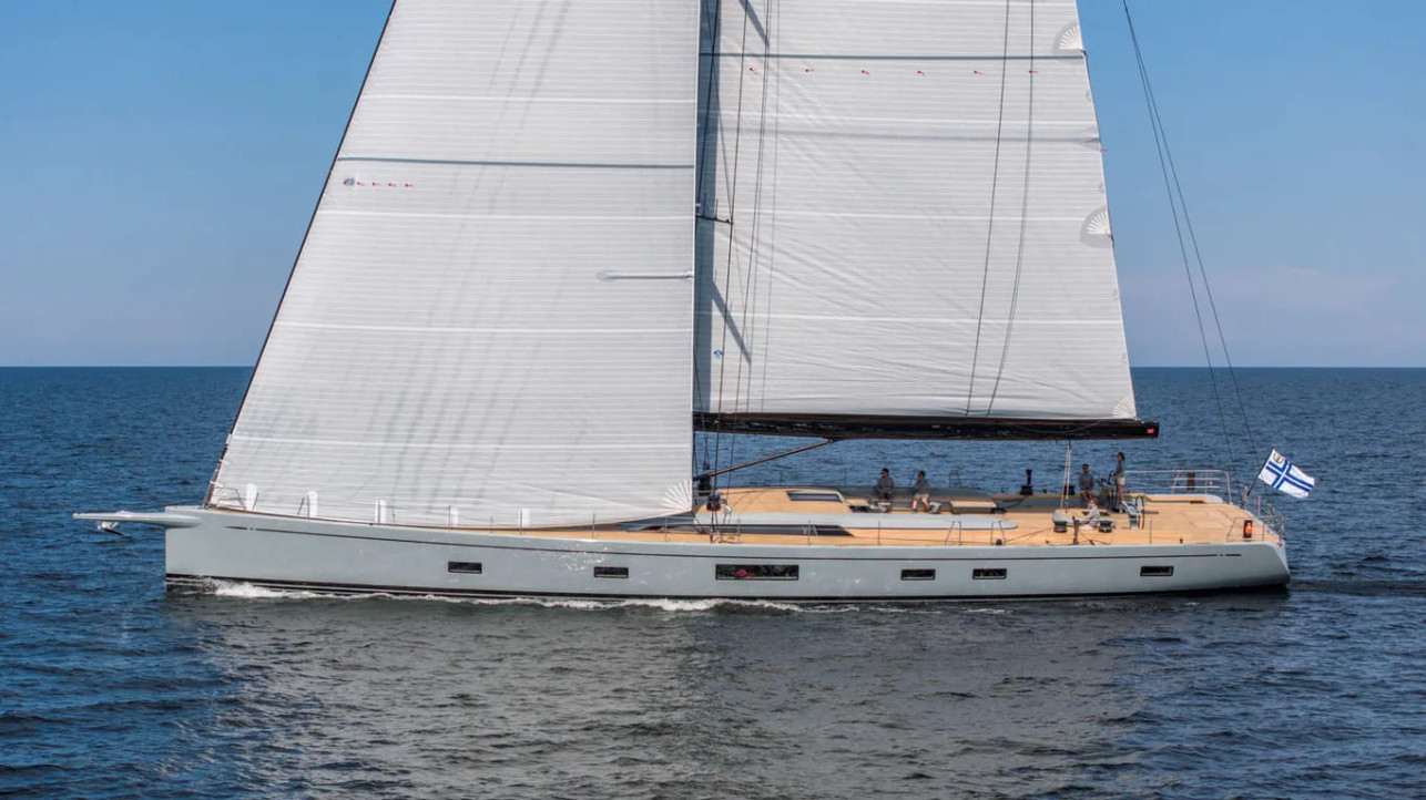 Swan 108