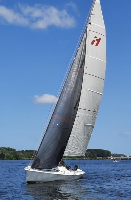 Плюс... 11 Metre One Design