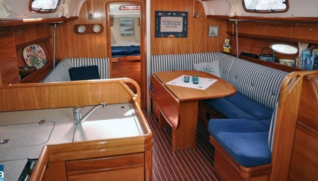 Bavaria 37