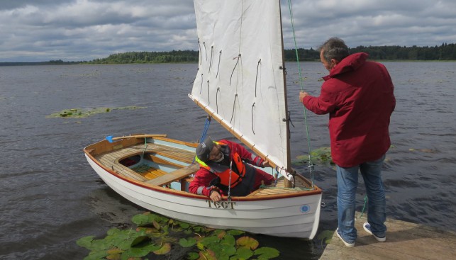 Лодка Dinghy 12