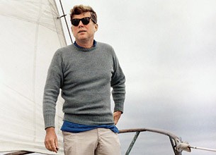 Президент Кеннеди на борту Manitou 